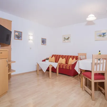 Poell Apartmán